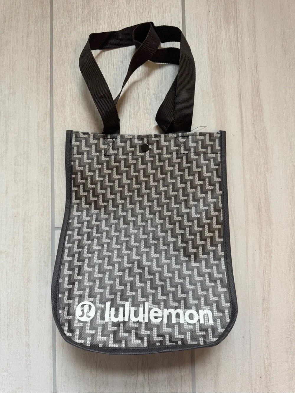 lululemon athletica Black & Gray Patterned Messenger Tote